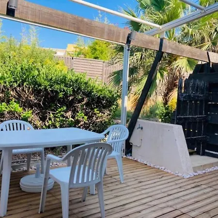 181, Port Nature, Au Village Naturiste